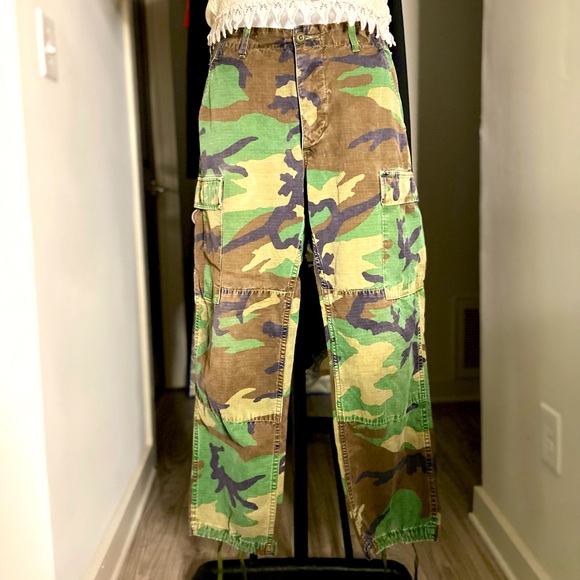 Cute Army Fatigue Camouflage Cargo Pants - Picture 1 of 2